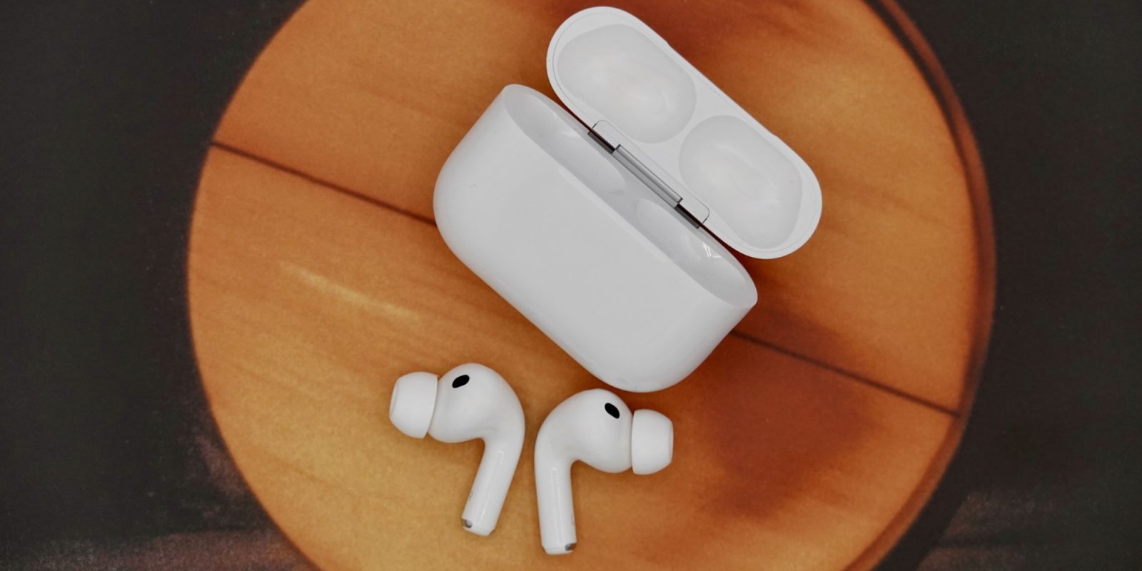 Nová sluchátka Apple AirPods: co se chystá a kdy je čekat