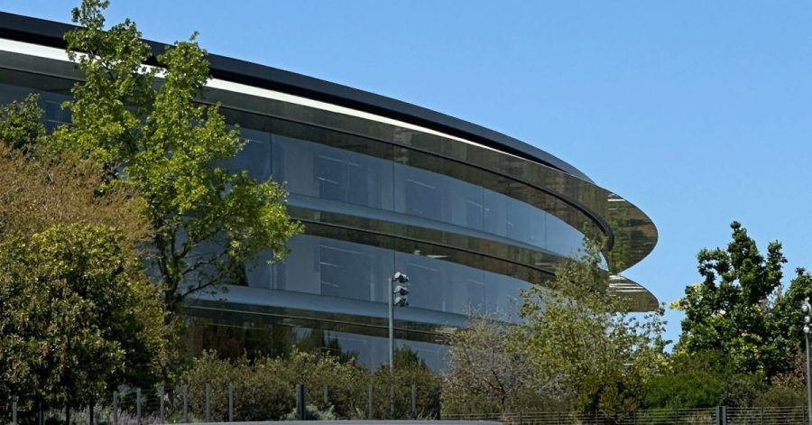 Apple čelí požadavku na royalty až do roku 2035