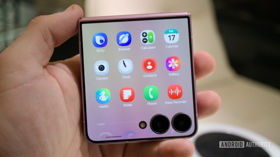 Galaxy Z Flip 8: Poměr stran bez aplikací třetích stran